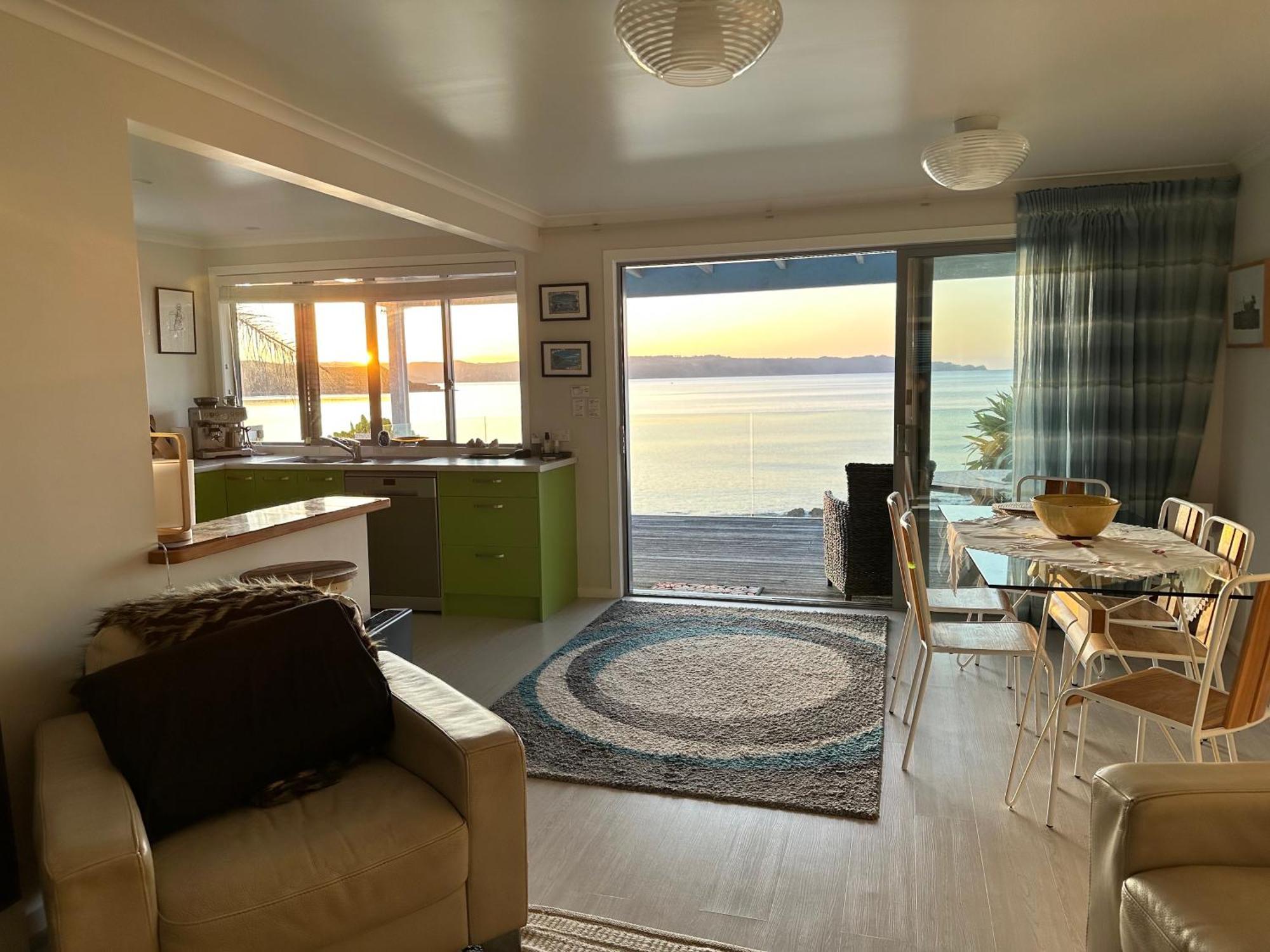The Seahouse Apartment Керикери Екстериор снимка